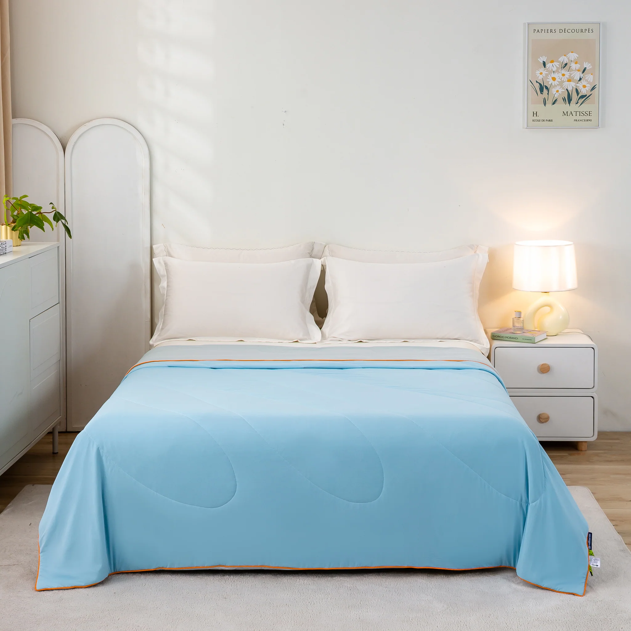FrostChill™ Cooling Comforter - Image 4