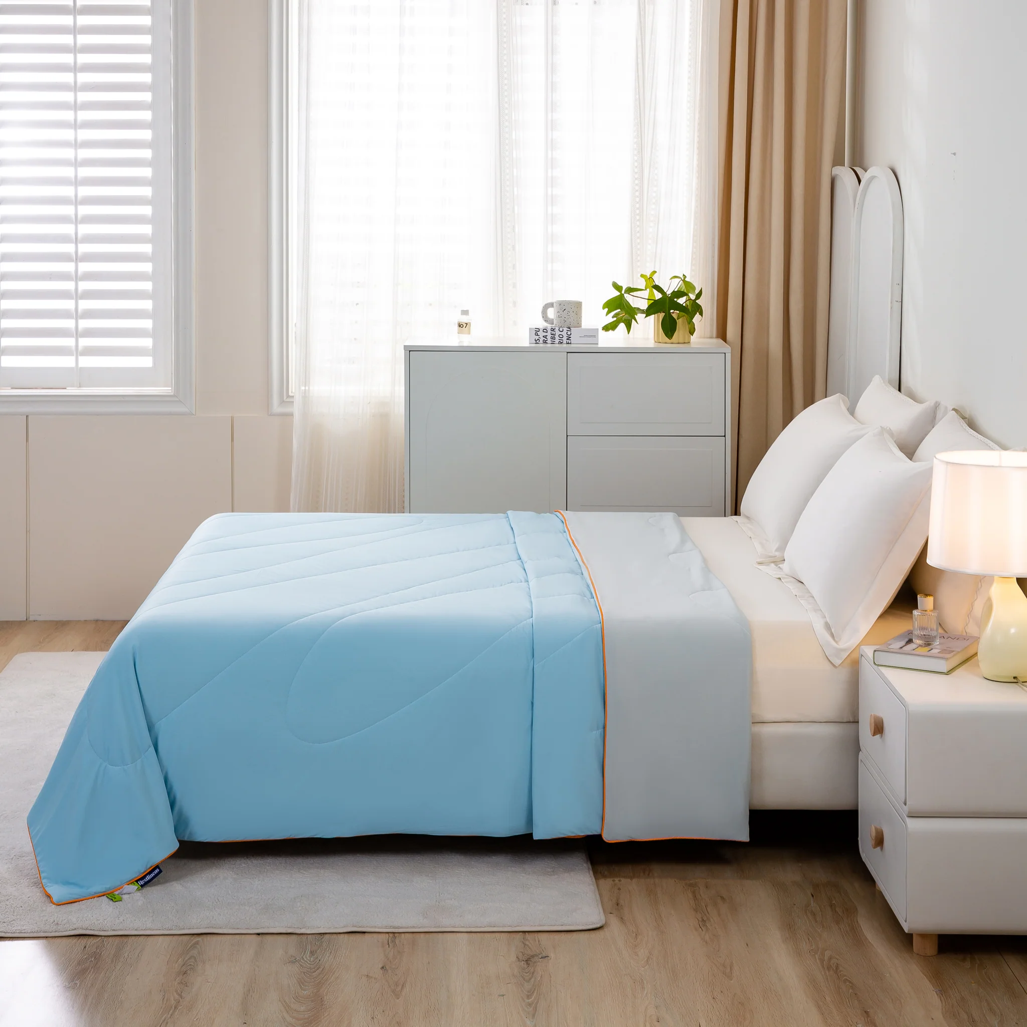 FrostChill™ Cooling Comforter - Image 5