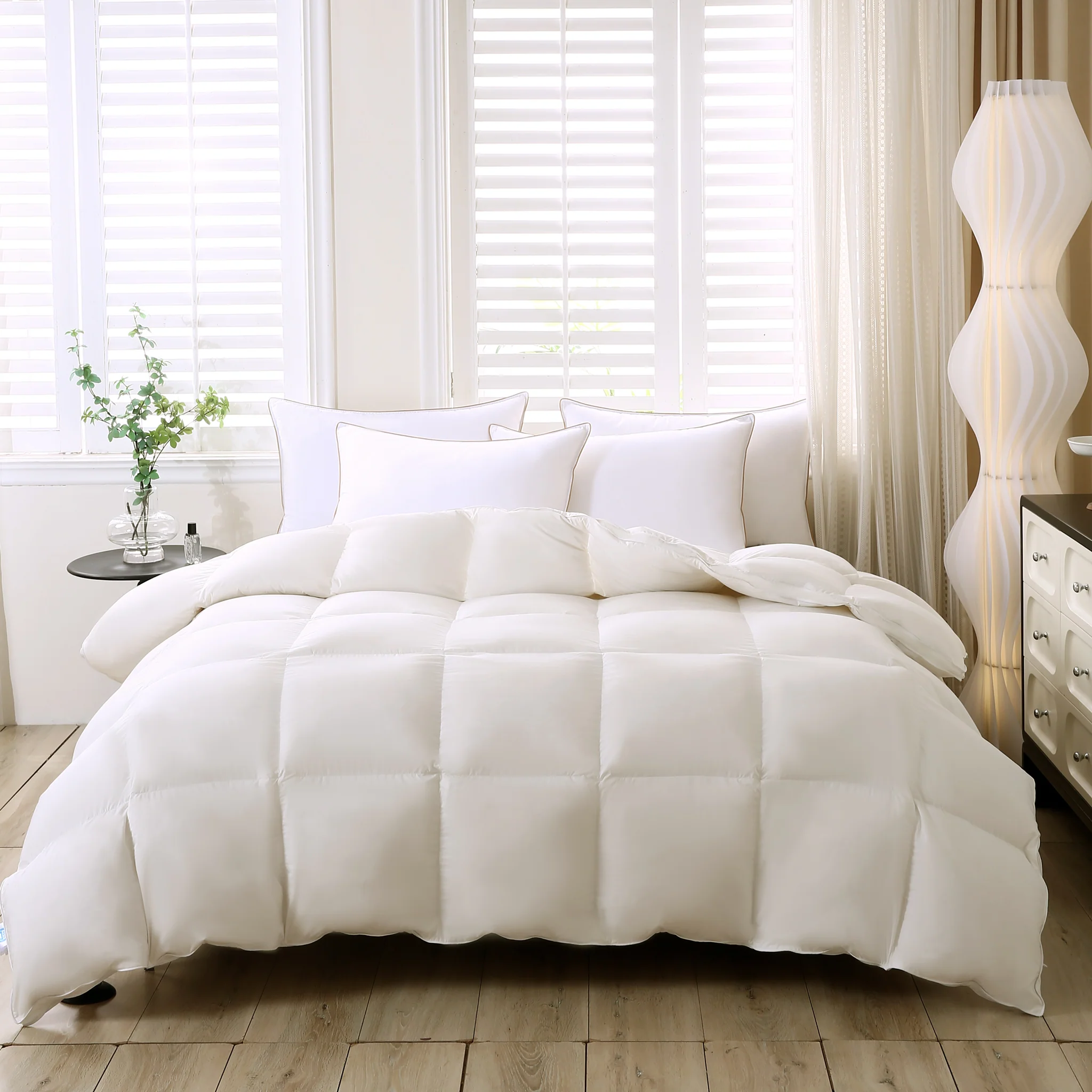 Elysian Dreams Goose Down Duvet - Image 3